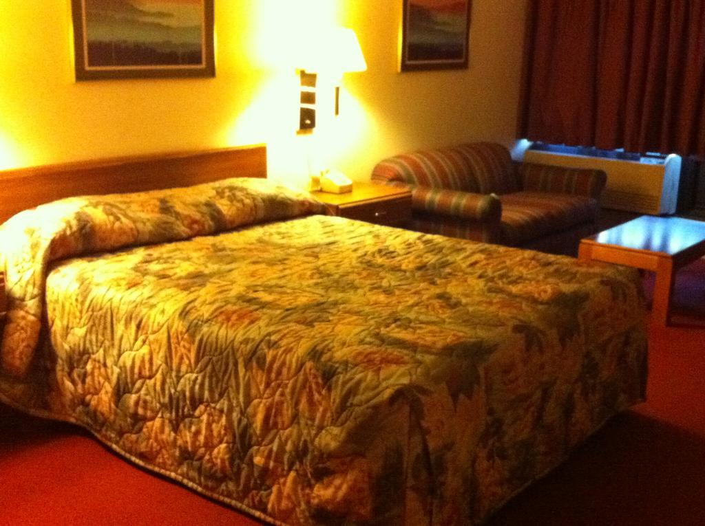 Econo Lodge Near Snake River Idaho Falls Exterior foto
